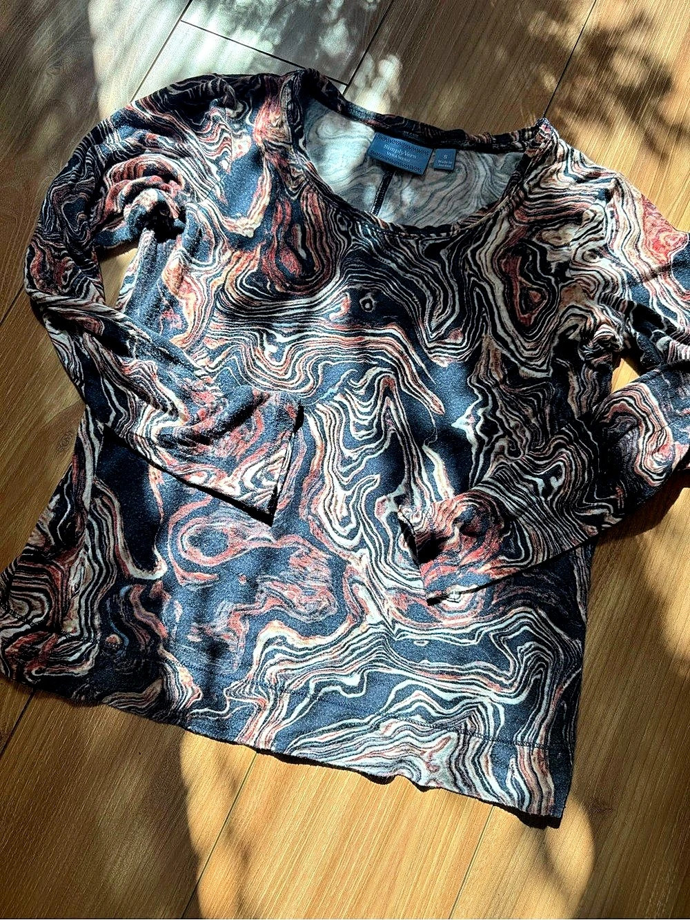 Simply Vera Wang Abstract Long Sleeve Top Size Small